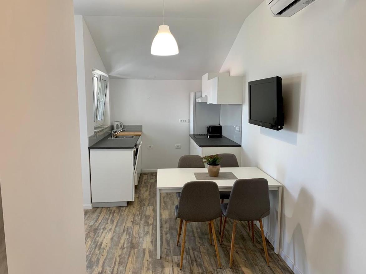 Apartments Zakinja ปอร์โตรอซ ภายนอก รูปภาพ