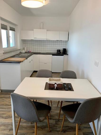 Apartments Zakinja ปอร์โตรอซ ภายนอก รูปภาพ